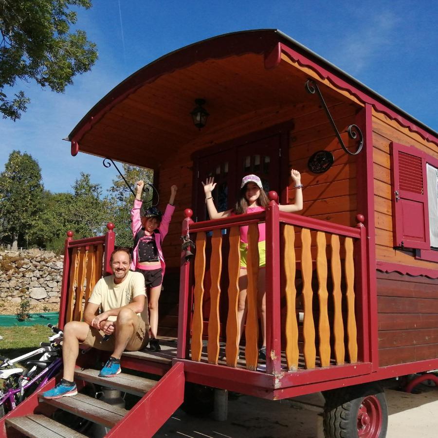 Les Roulottes De La Ferme Des Chanaux Vakantieboerderij *